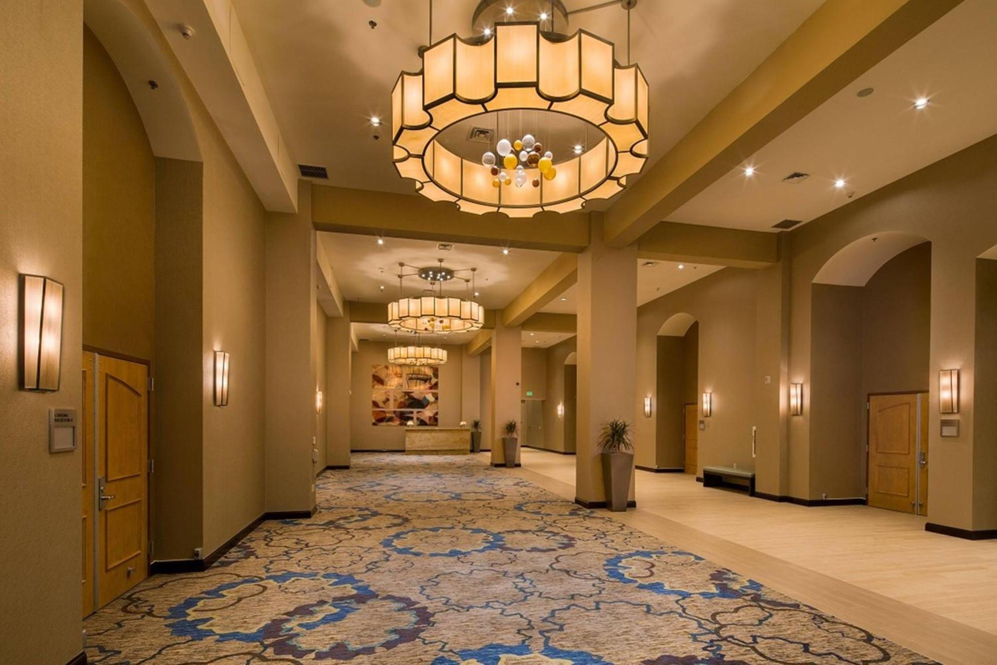 Delta Hotels By Marriott Anaheim Garden Grove Esterno foto